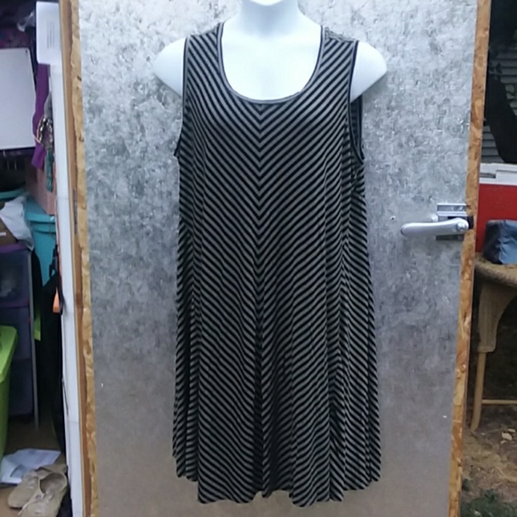 Style & Co. Dresses & Skirts - 🎃 Style & Co.  Sleeveless Trapeze Dress